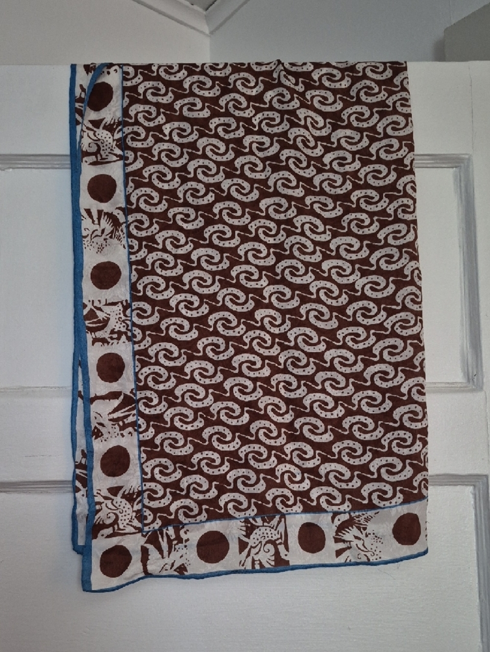 Albert Nipon Brown White Blue Patterned  Scarf Boho Batik Pattern